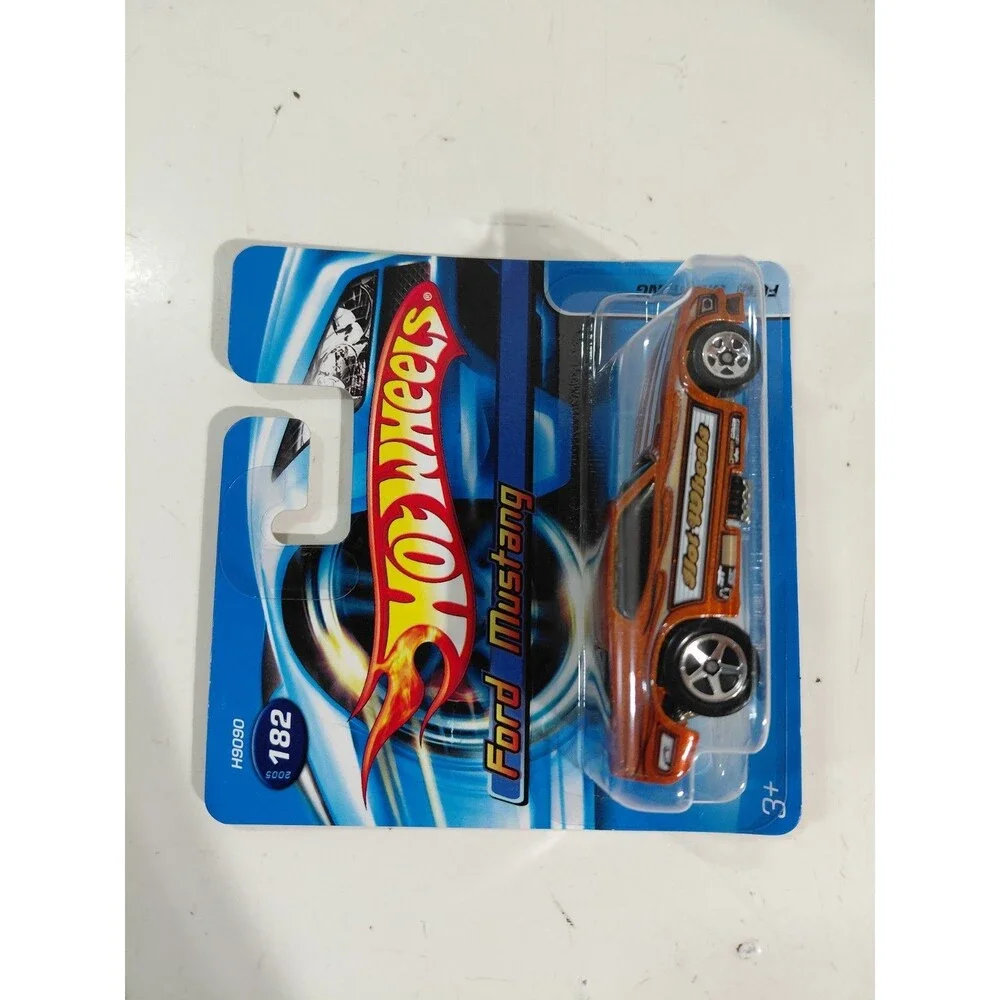 NIP Hot Wheels Short Card 1:64 Die Cast 1971 Ford Mustang Funny Car